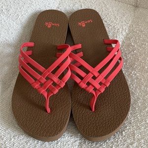 Sanuk Yoga Sandy Flip Flops